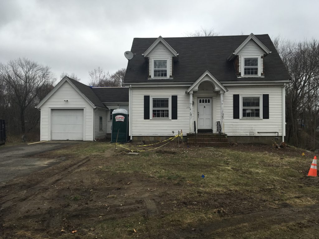 home before J&J Home Improvement renovation